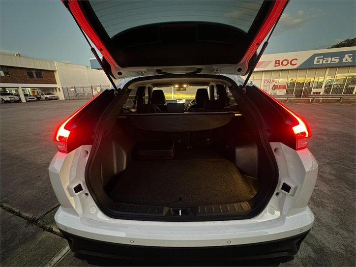 2024 Mitsubishi Eclipse Cross PHEV ES