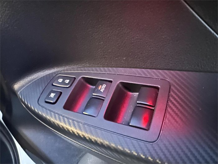 2024 Mitsubishi Eclipse Cross PHEV ES