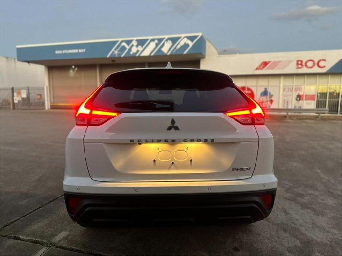 2024 Mitsubishi Eclipse Cross PHEV ES