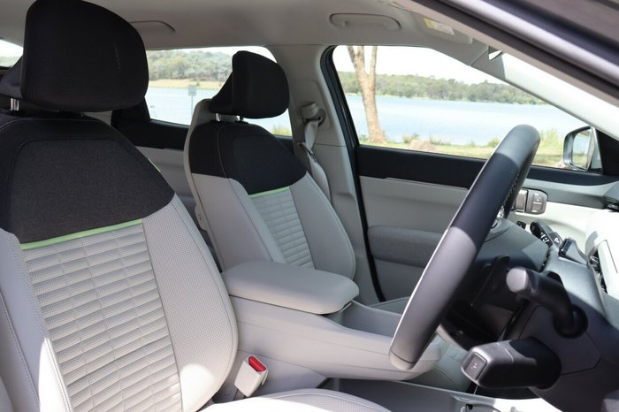 2025 Kia EV4 EV4 EARTH FWD LR