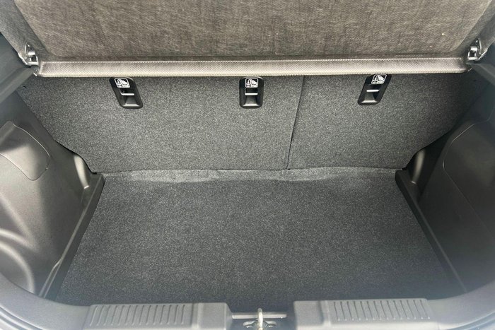 2024 Suzuki Swift Hybrid Plus