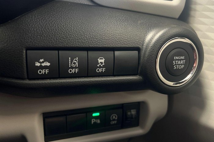 2024 Suzuki Swift Hybrid Plus