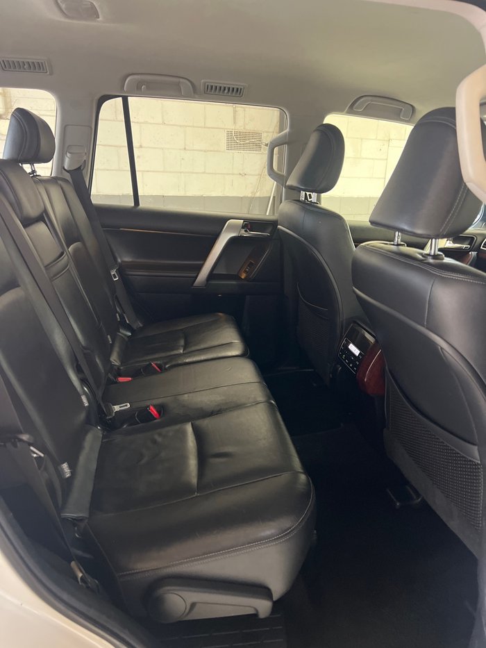 2017 Toyota Landcruiser Prado VX