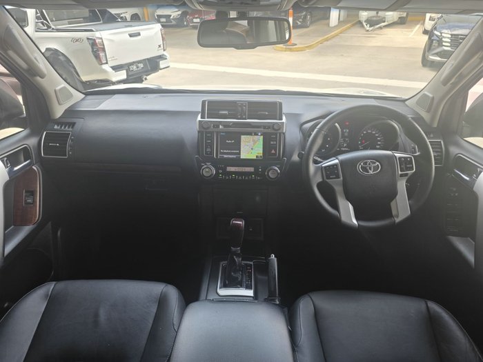 2017 Toyota Landcruiser Prado VX