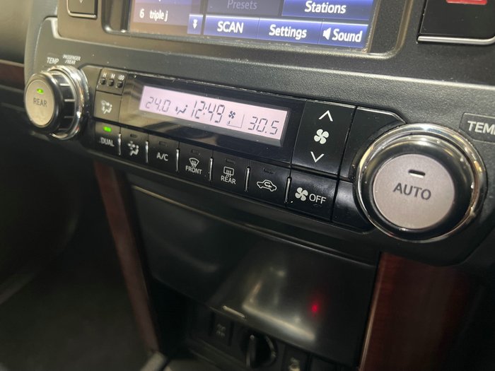 2017 Toyota Landcruiser Prado VX