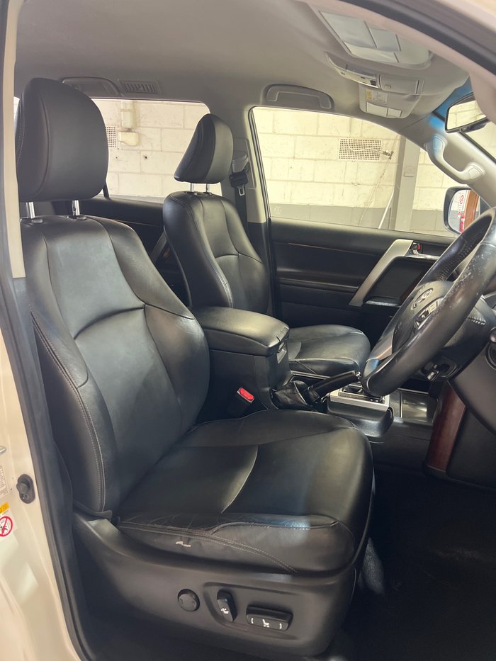 2017 Toyota Landcruiser Prado VX