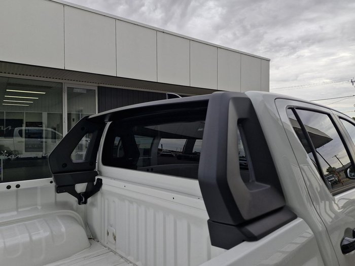 2026 Toyota Hilux SR5 48V