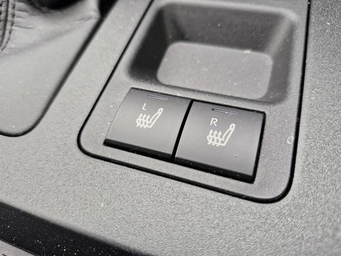 2026 Toyota Hilux SR5 48V