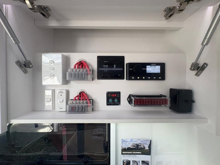 2026 Roadstar Safari Tamer 19'