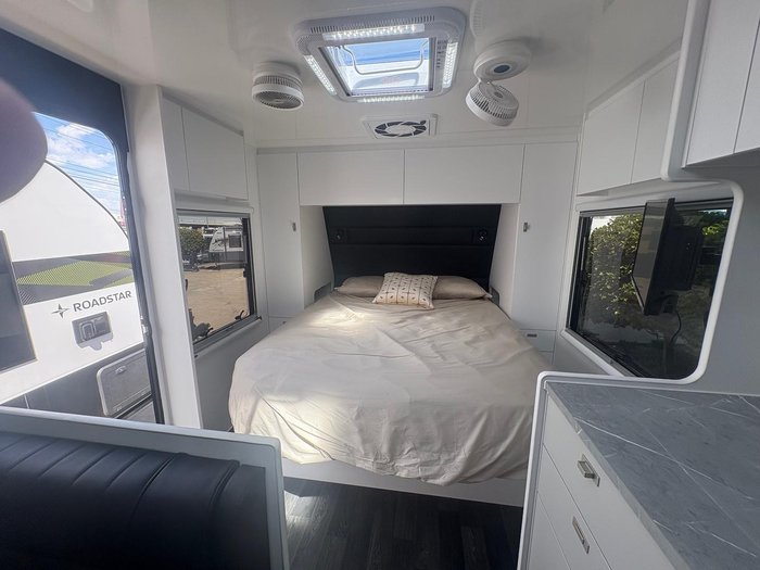 2026 Roadstar Safari Tamer 19'