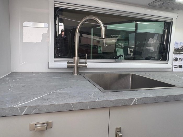 2026 Roadstar Safari Tamer 19'