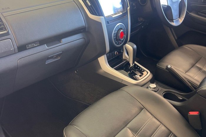 2020 Isuzu MU-X LS-T