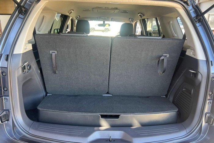 2020 Isuzu MU-X LS-T