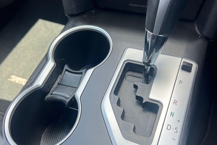 2016 Toyota Camry Atara S