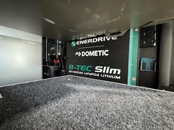 2023 Toyota Hilux SR5