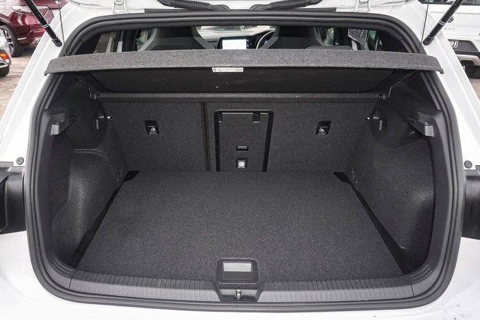 2024 Volkswagen Golf 110TSI R-Line