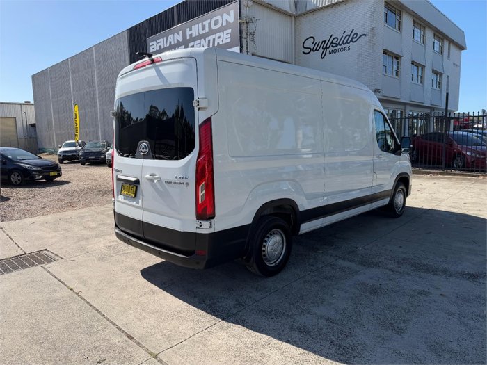 2022 LDV V80 LWB MID ROOF