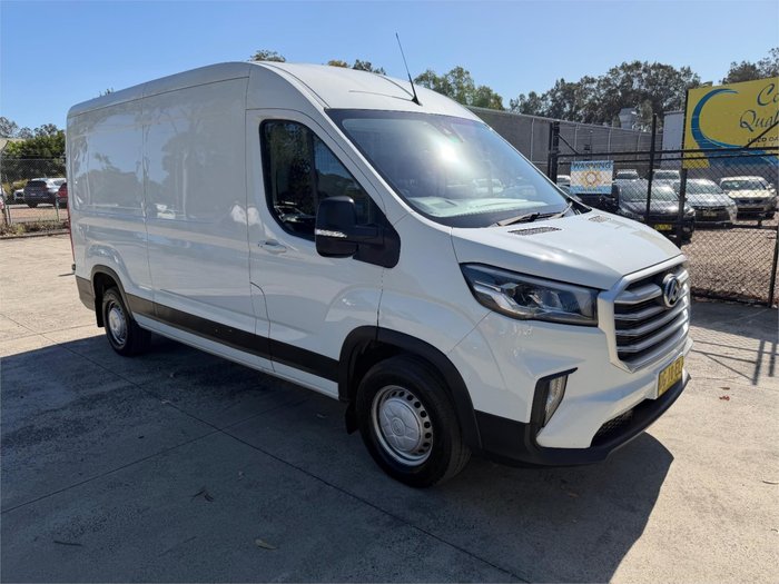 2022 LDV V80 LWB MID ROOF