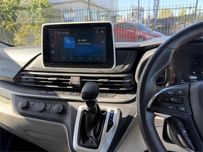 2022 LDV V80 LWB MID ROOF