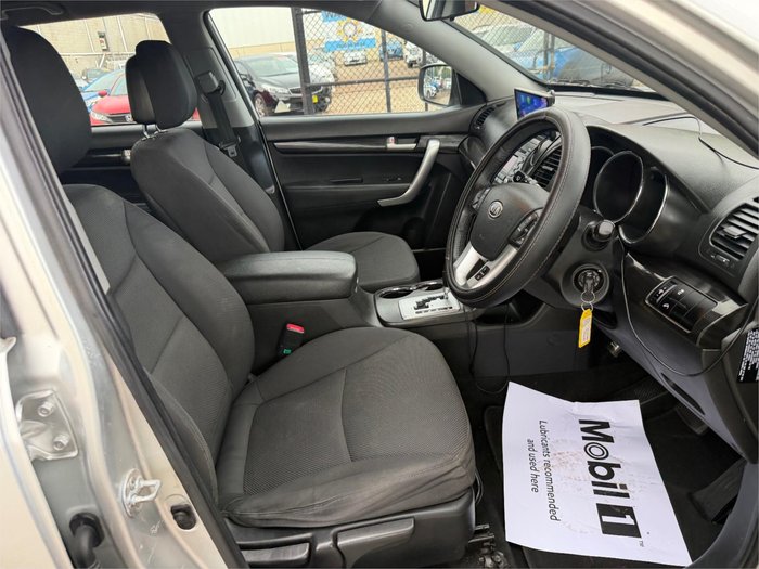 2011 KIA SORENTO Si (4x2)