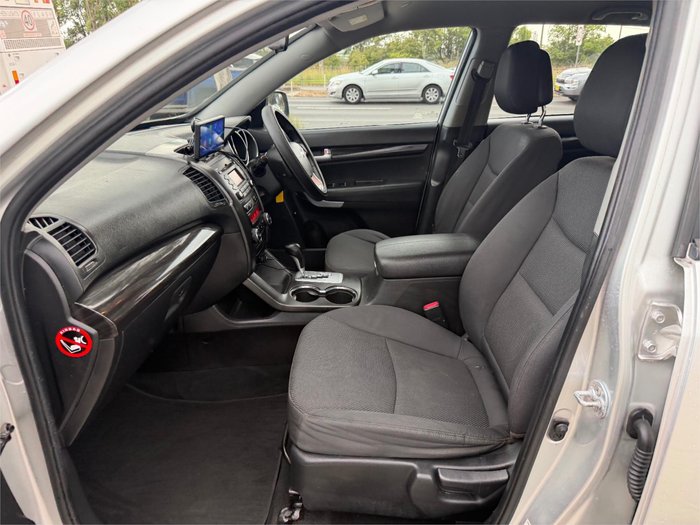 2011 KIA SORENTO Si (4x2)