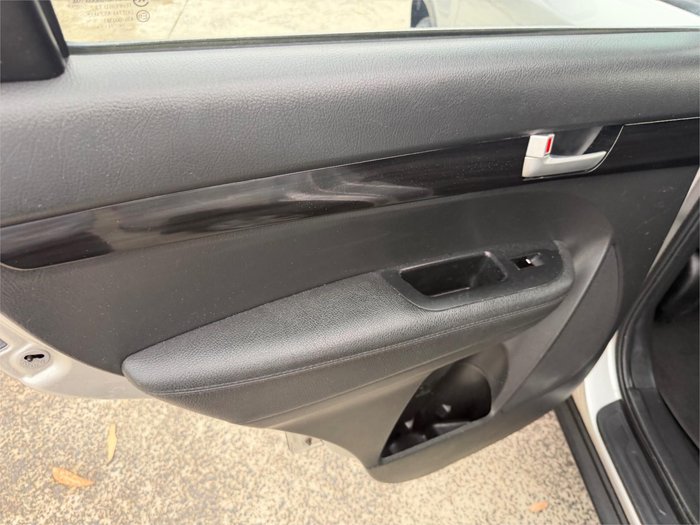 2011 KIA SORENTO Si (4x2)