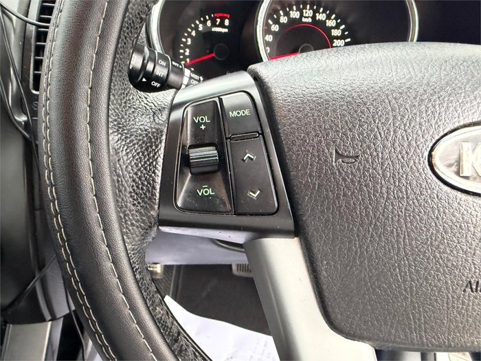 2011 KIA SORENTO Si (4x2)