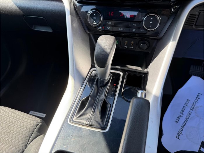 2021 MITSUBISHI ECLIPSE CROSS ES (2WD)