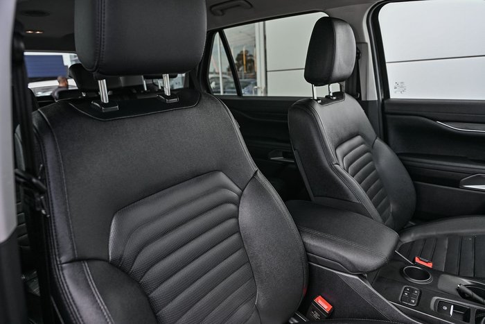 2025 Ford Everest Sport