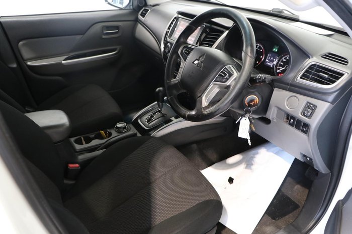 2017 Mitsubishi Triton GLS