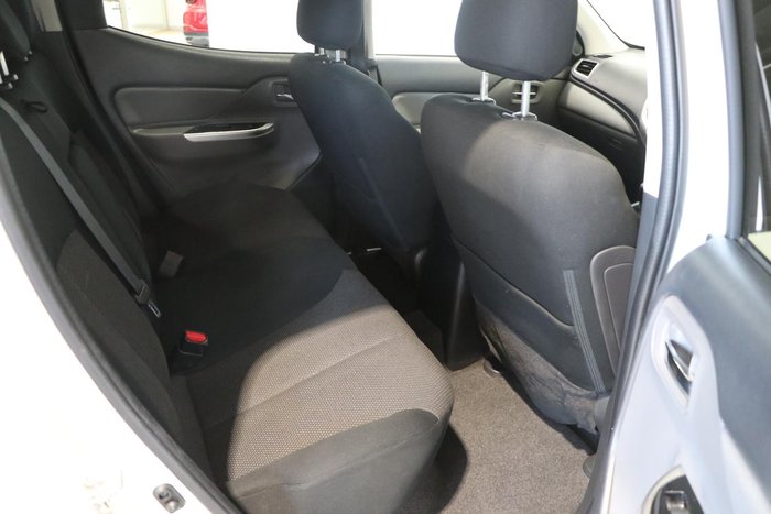 2017 Mitsubishi Triton GLS
