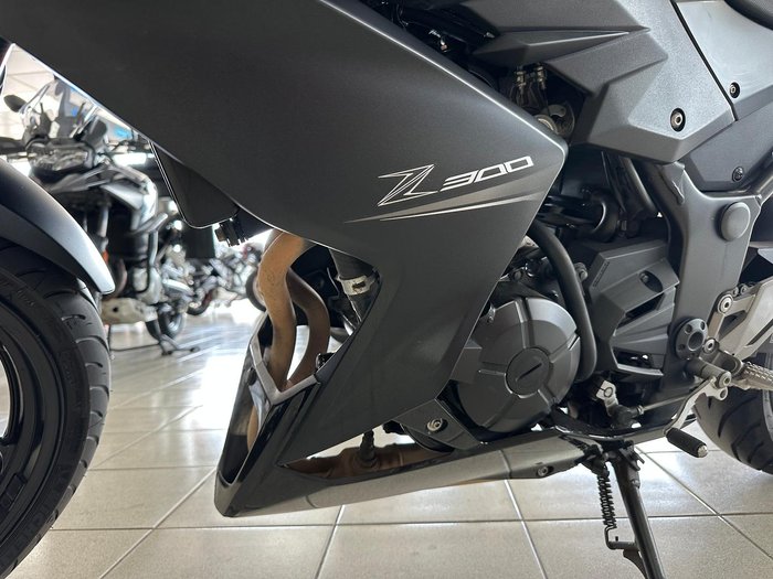 2015 Kawasaki Z300 ABS Z Black