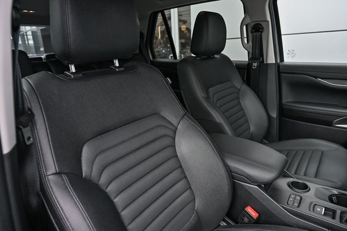 2025 Ford Everest Sport