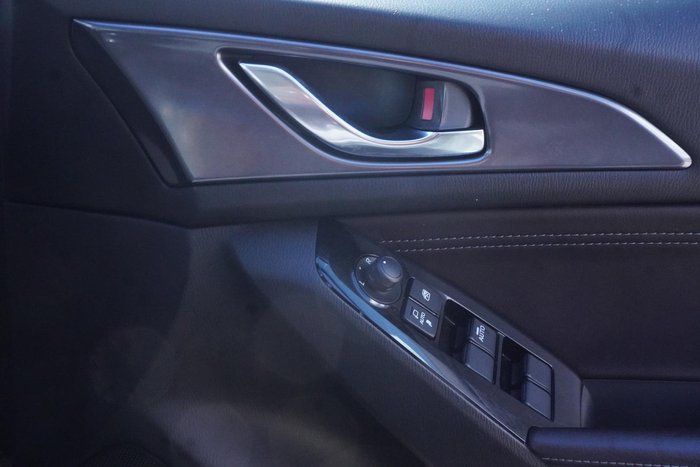 2018 Mazda 3 SP25 GT