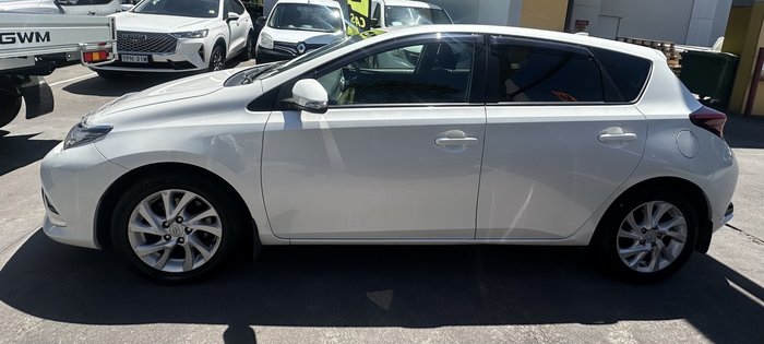 2016 Toyota Corolla Ascent Sport