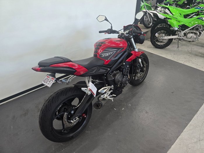 2018 Triumph STREET TRIPLE S Red
