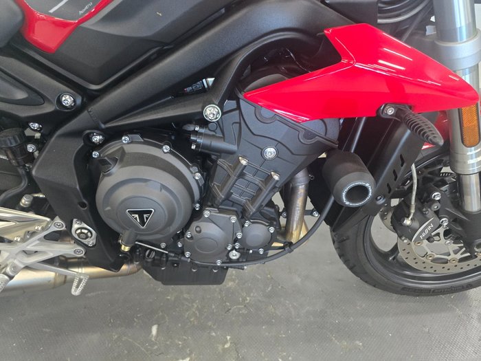 2018 Triumph STREET TRIPLE S Red