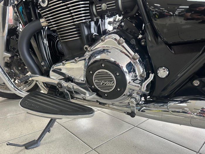 2016 Triumph Thunderbird Commander Thunderbird Black