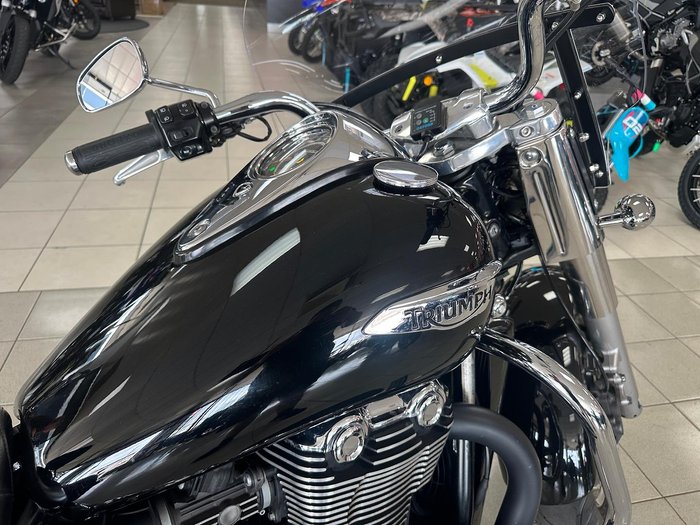 2016 Triumph Thunderbird Commander Thunderbird Black