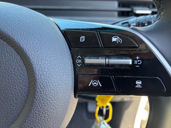 2023 Hyundai Staria Load (No Badge)