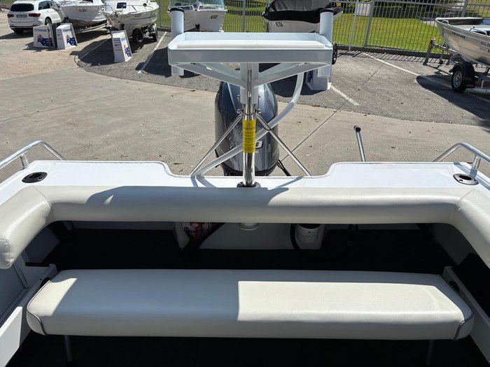 2026 QUINTREX 430 Fishabout Pro