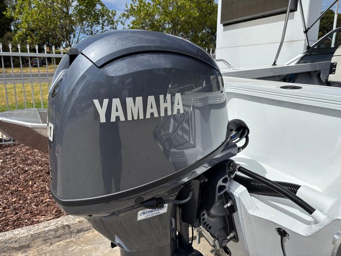 2026 QUINTREX 430 Fishabout Pro