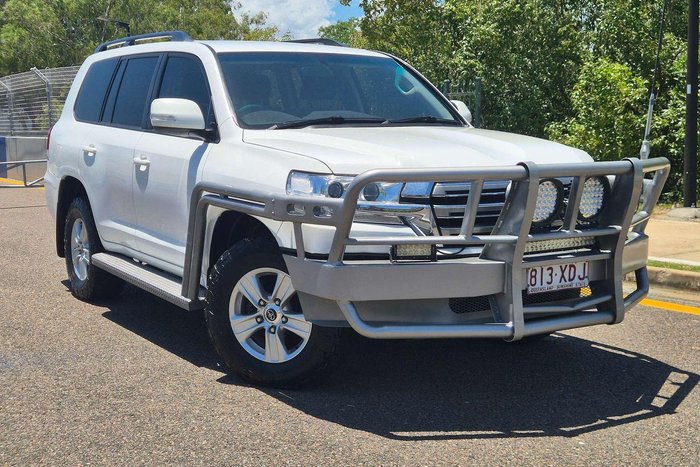 2017 Toyota Landcruiser GXL VDJ200R 4X4 Dual Range Glacier White