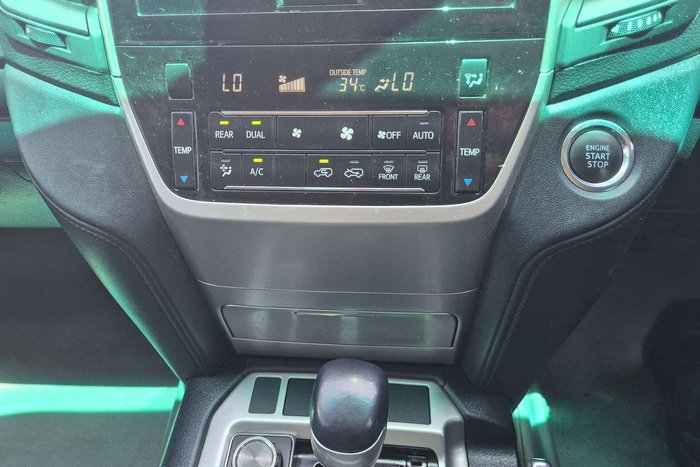 2017 Toyota Landcruiser GXL VDJ200R 4X4 Dual Range Glacier White