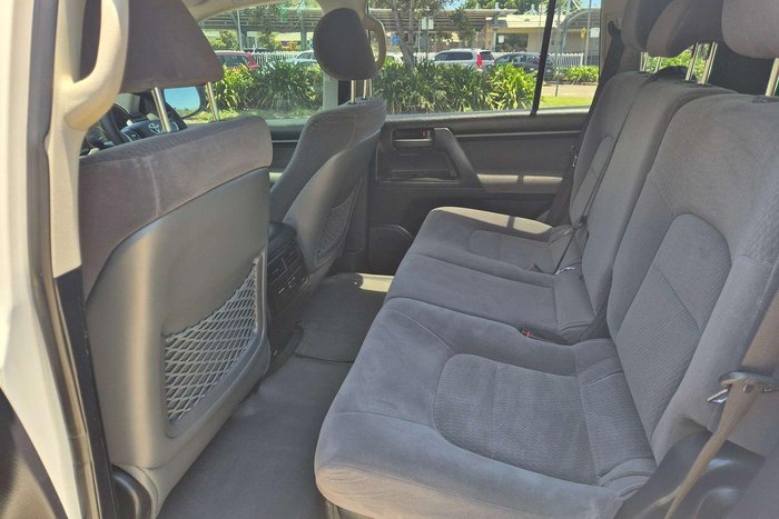 2017 Toyota Landcruiser GXL VDJ200R 4X4 Dual Range Glacier White