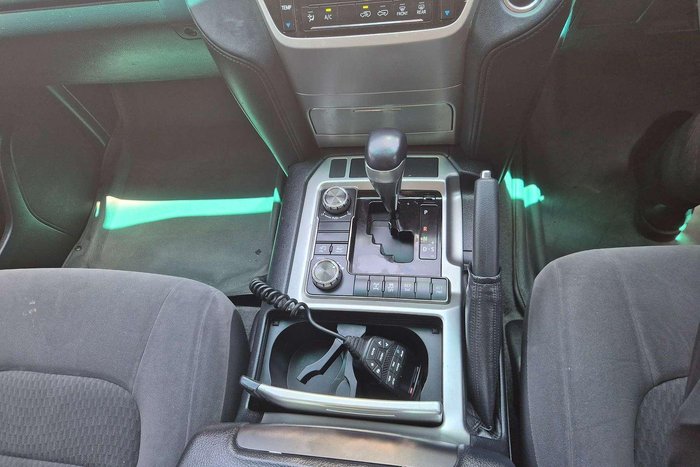 2017 Toyota Landcruiser GXL VDJ200R 4X4 Dual Range Glacier White