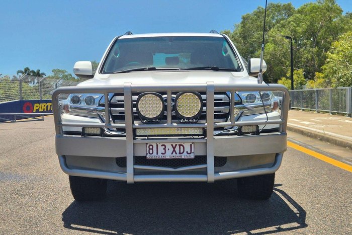 2017 Toyota Landcruiser GXL VDJ200R 4X4 Dual Range Glacier White