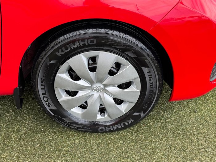 2013 Toyota Yaris YR