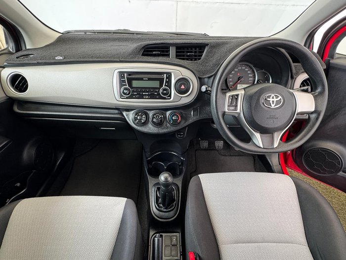 2013 Toyota Yaris YR