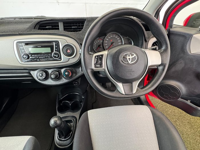 2013 Toyota Yaris YR